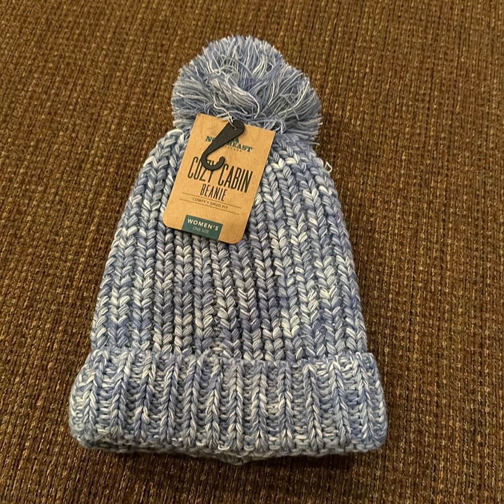 NORTHEAST OUTFITTERS women’s Cozy Cabin Space Dye Pom Hat